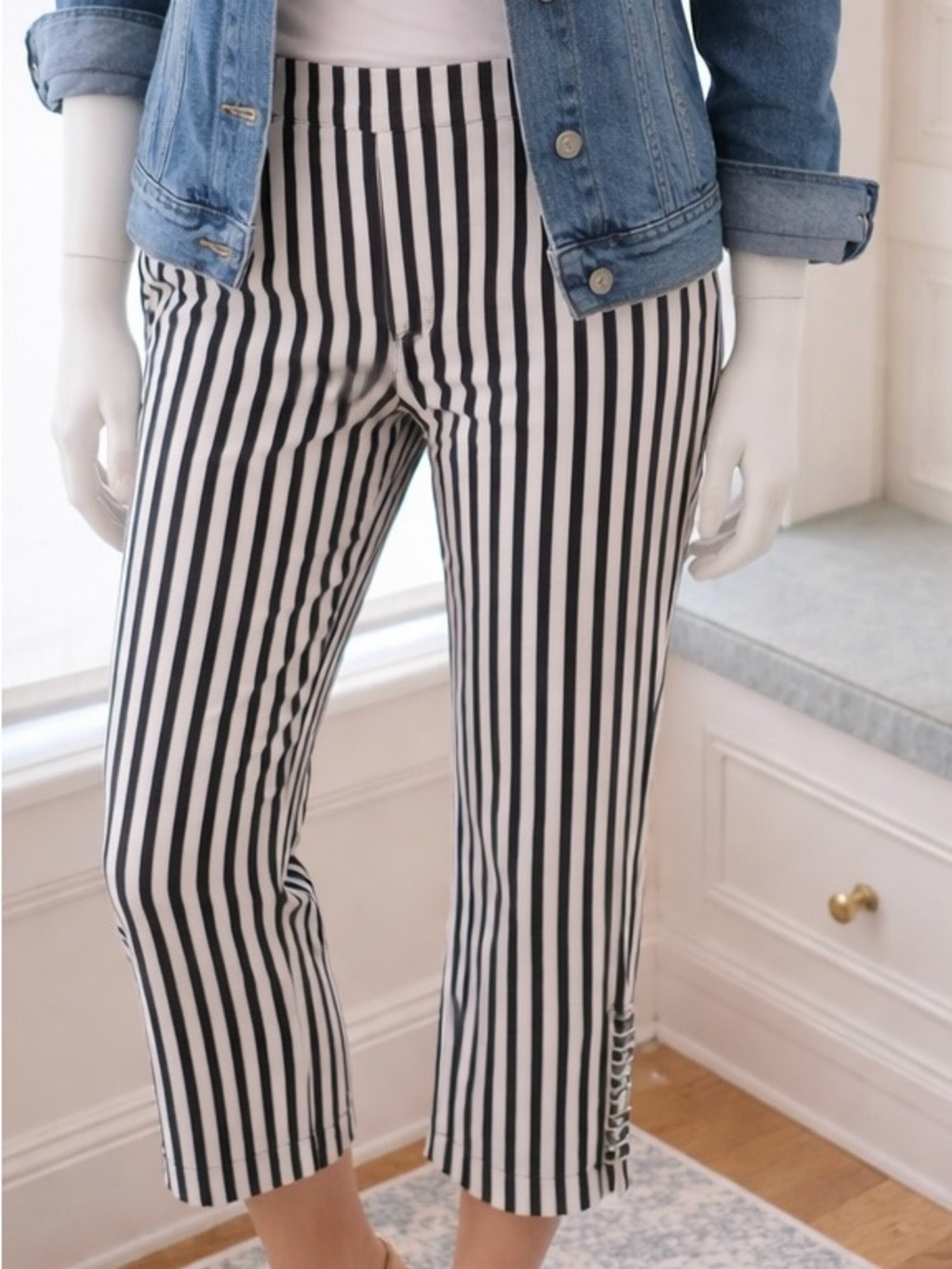 Attyre Black and White Striped Pants, size 14